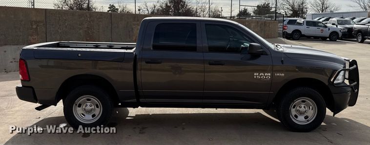 image for item ES5545 2019 RAM 1500 Ext. Cab pickup truck