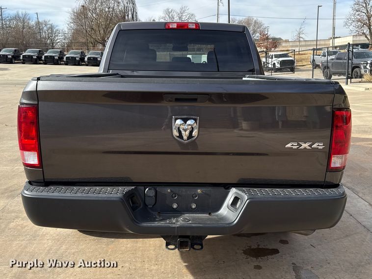 image for item ES5545 2019 RAM 1500 Ext. Cab pickup truck