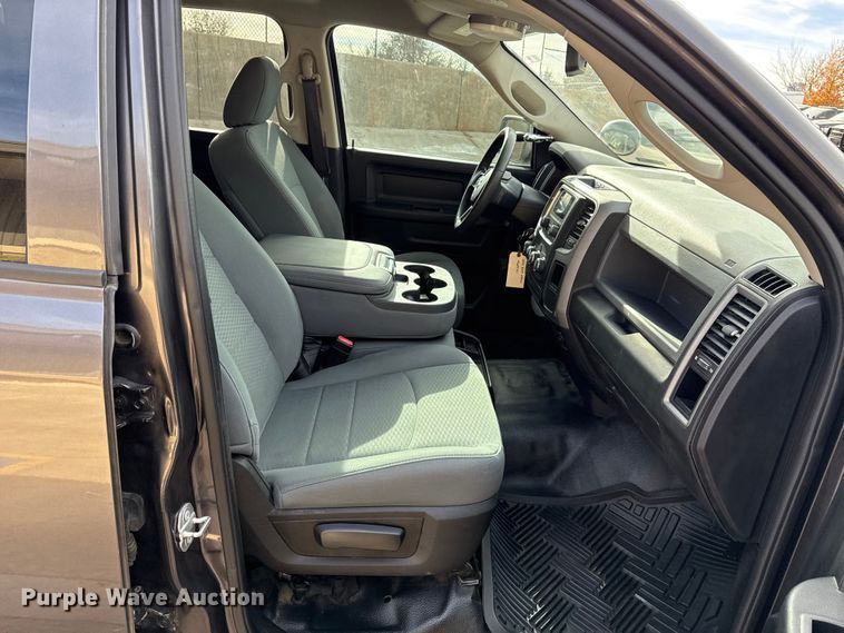 image for item ES5545 2019 RAM 1500 Ext. Cab pickup truck