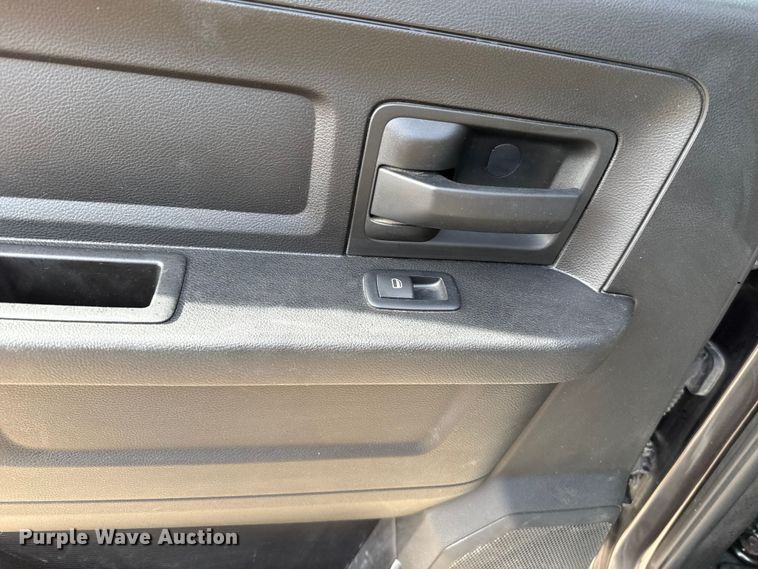 image for item ES5545 2019 RAM 1500 Ext. Cab pickup truck