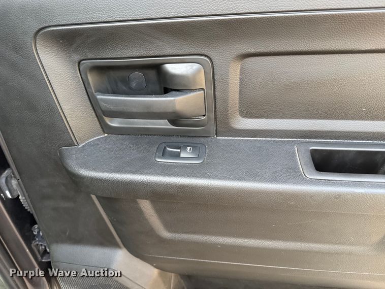 image for item ES5545 2019 RAM 1500 Ext. Cab pickup truck