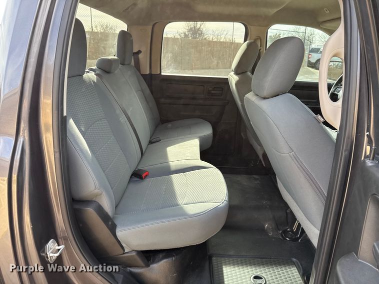 image for item ES5545 2019 RAM 1500 Ext. Cab pickup truck