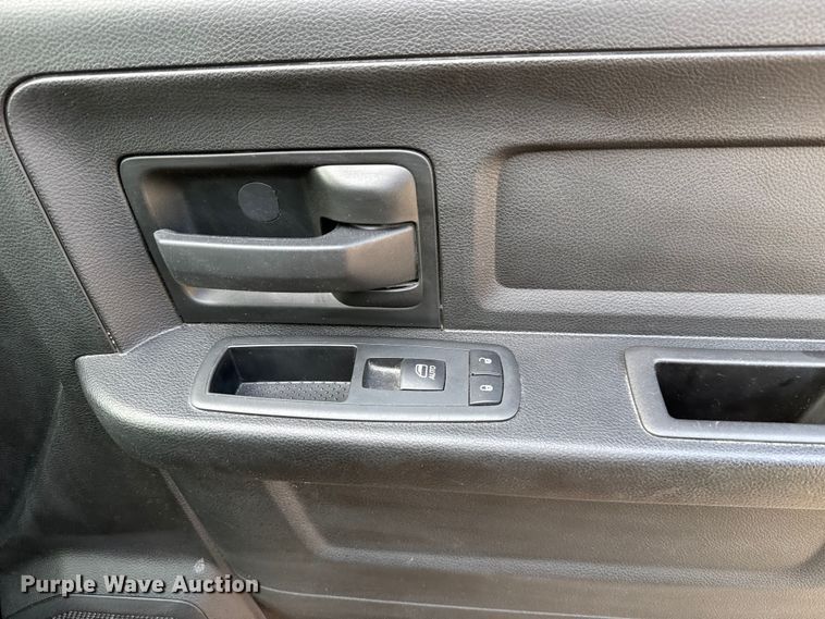 image for item ES5545 2019 RAM 1500 Ext. Cab pickup truck