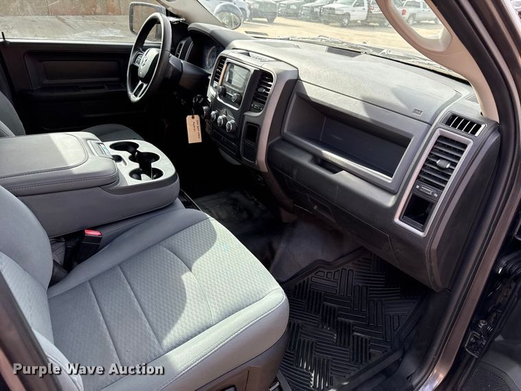 image for item ES5545 2019 RAM 1500 Ext. Cab pickup truck