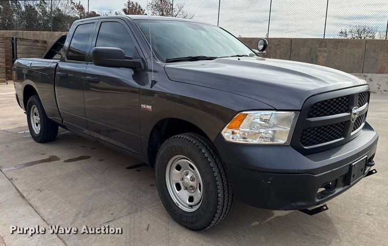 image for item ES5546 2020 RAM 1500 Ext. Cab pickup truck