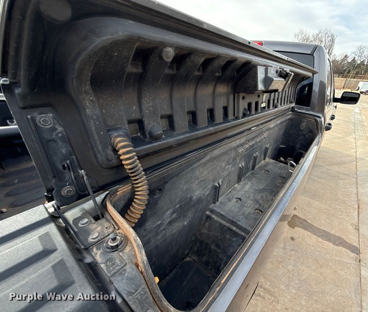 image for item ES5546 2020 RAM 1500 Ext. Cab pickup truck