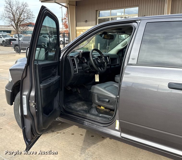 image for item ES5546 2020 RAM 1500 Ext. Cab pickup truck