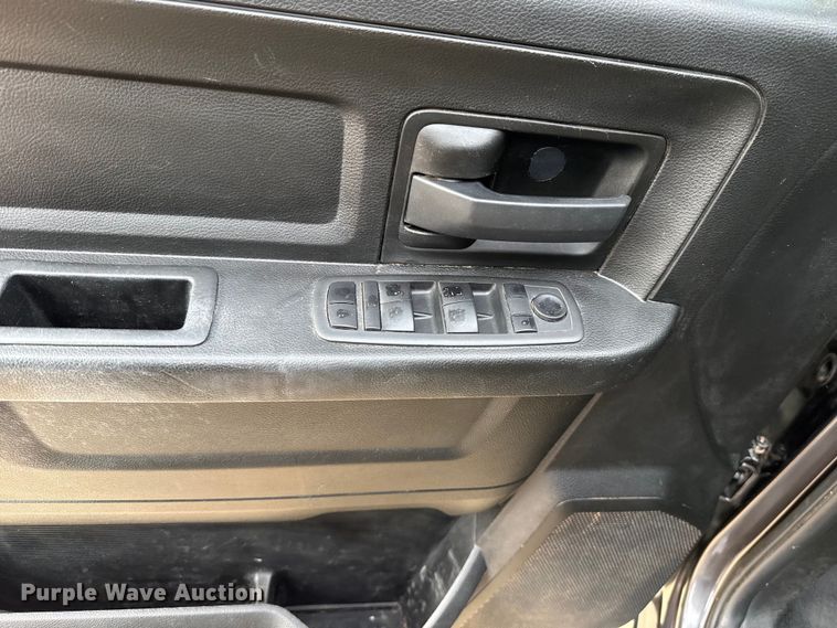 image for item ES5546 2020 RAM 1500 Ext. Cab pickup truck