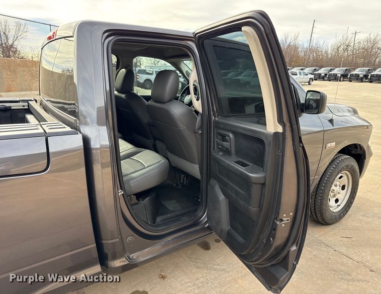 image for item ES5546 2020 RAM 1500 Ext. Cab pickup truck