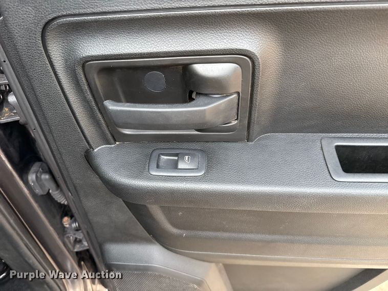 image for item ES5546 2020 RAM 1500 Ext. Cab pickup truck