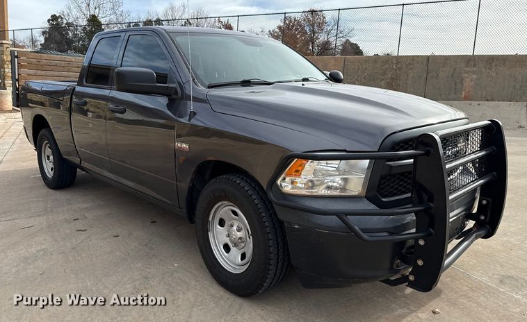 image for item ES5548 2019 RAM 1500 Ext. Cab pickup truck