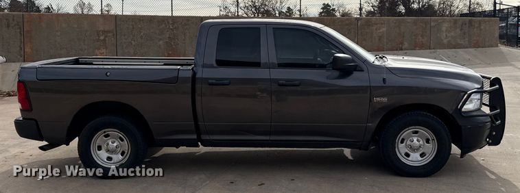 image for item ES5548 2019 RAM 1500 Ext. Cab pickup truck