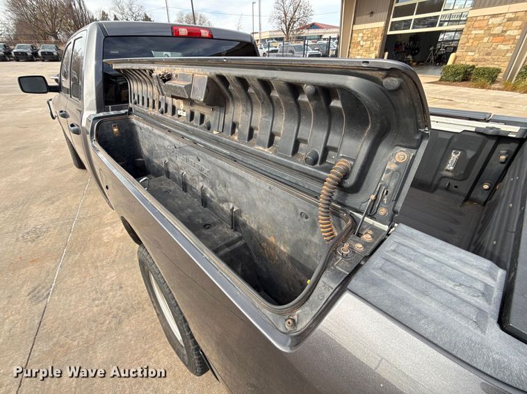 image for item ES5548 2019 RAM 1500 Ext. Cab pickup truck