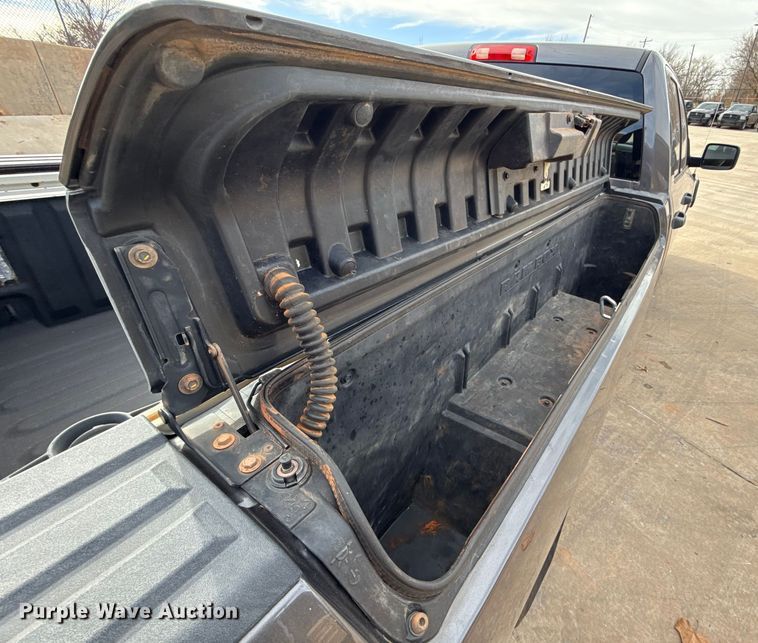 image for item ES5548 2019 RAM 1500 Ext. Cab pickup truck