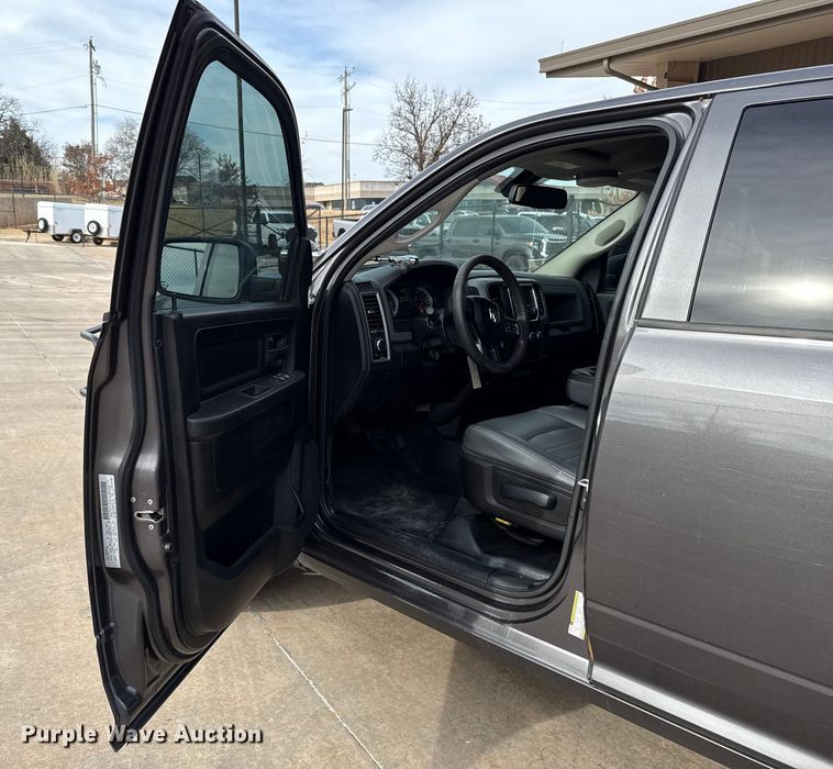 image for item ES5548 2019 RAM 1500 Ext. Cab pickup truck