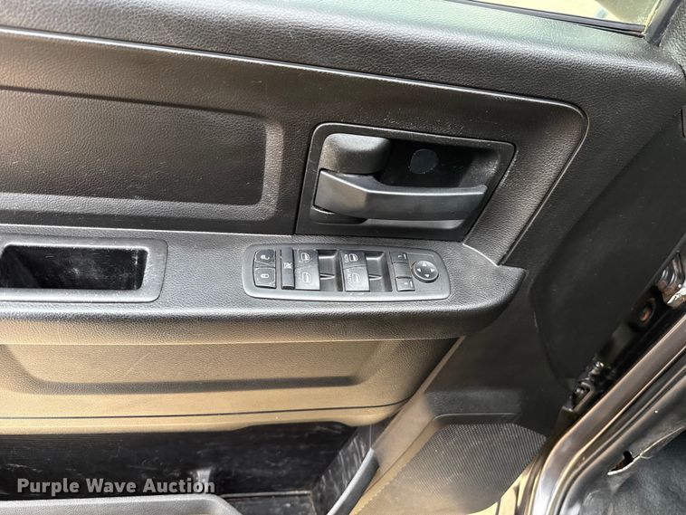 image for item ES5548 2019 RAM 1500 Ext. Cab pickup truck