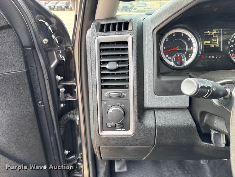 image for item ES5548 2019 RAM 1500 Ext. Cab pickup truck