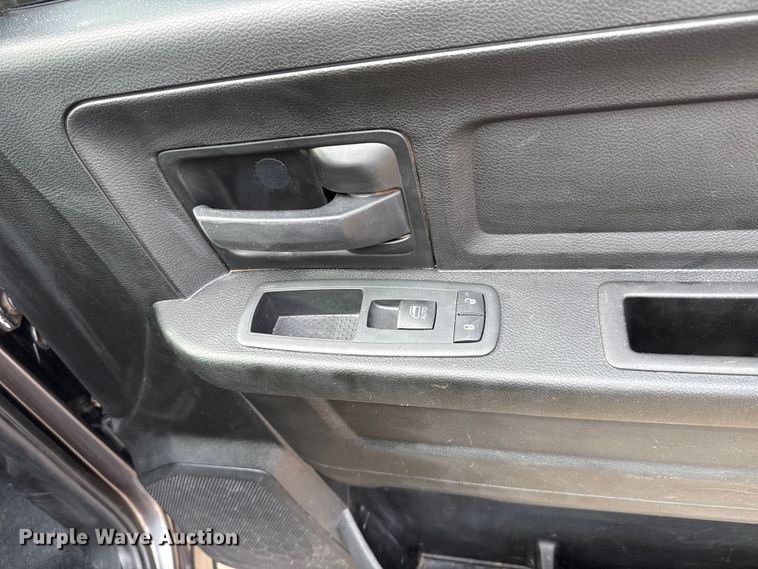 image for item ES5548 2019 RAM 1500 Ext. Cab pickup truck