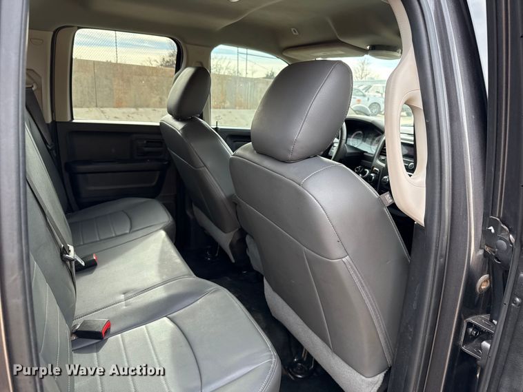 image for item ES5548 2019 RAM 1500 Ext. Cab pickup truck