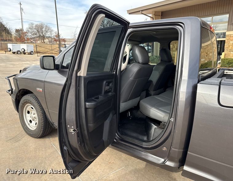 image for item ES5548 2019 RAM 1500 Ext. Cab pickup truck