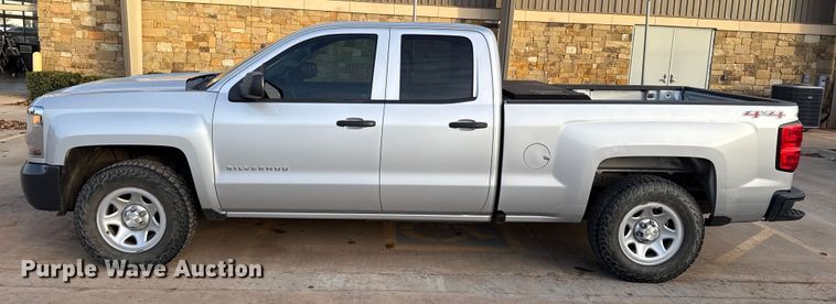 image for item ES5549 2016 Chevrolet Silverado 1500 Ext. Cab pickup truck