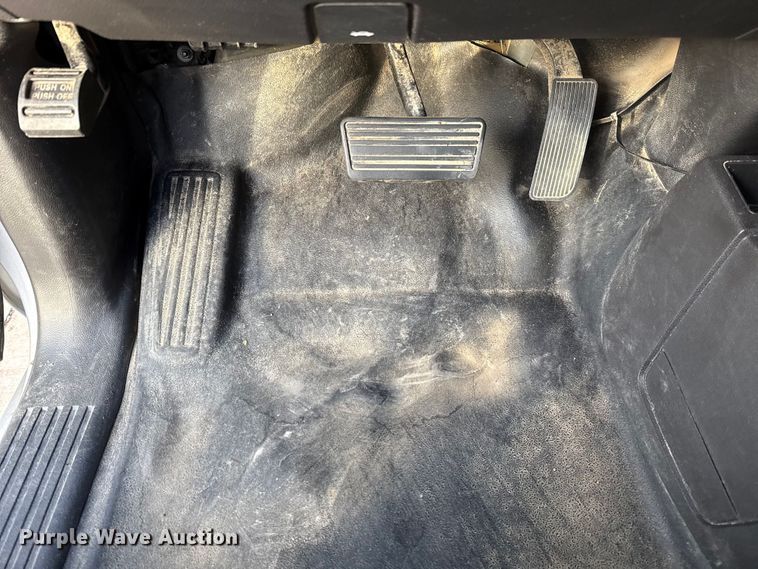 image for item ES5549 2016 Chevrolet Silverado 1500 Ext. Cab pickup truck