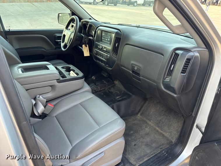 image for item ES5549 2016 Chevrolet Silverado 1500 Ext. Cab pickup truck