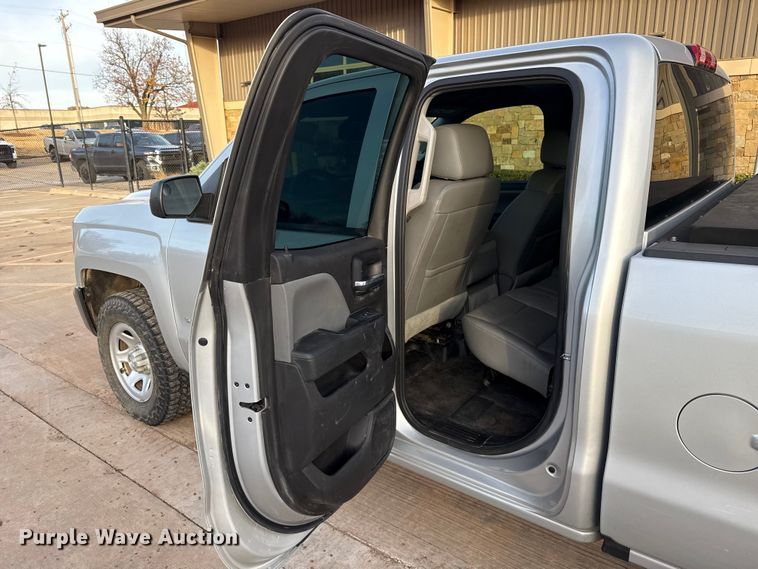 image for item ES5549 2016 Chevrolet Silverado 1500 Ext. Cab pickup truck