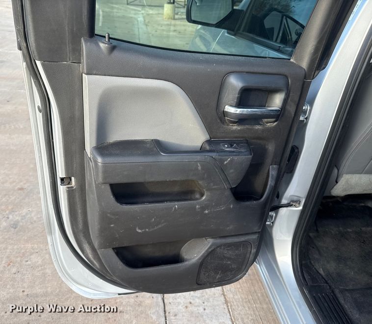 image for item ES5549 2016 Chevrolet Silverado 1500 Ext. Cab pickup truck