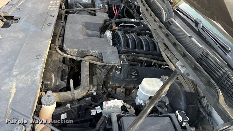 image for item ES5549 2016 Chevrolet Silverado 1500 Ext. Cab pickup truck