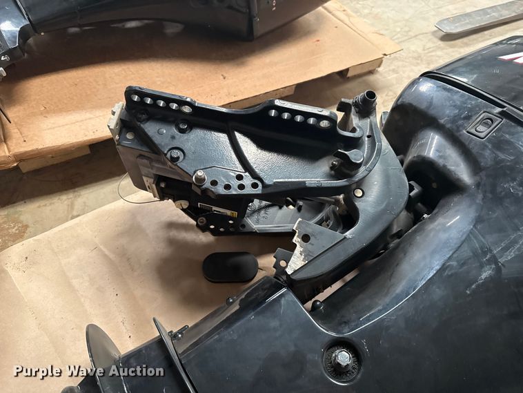 image for item ES5581 2005 Mercury Big Foot outboard engine