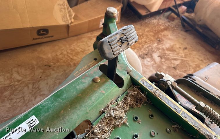 image for item ES5584 John Deere 727A ZTR lawn mower