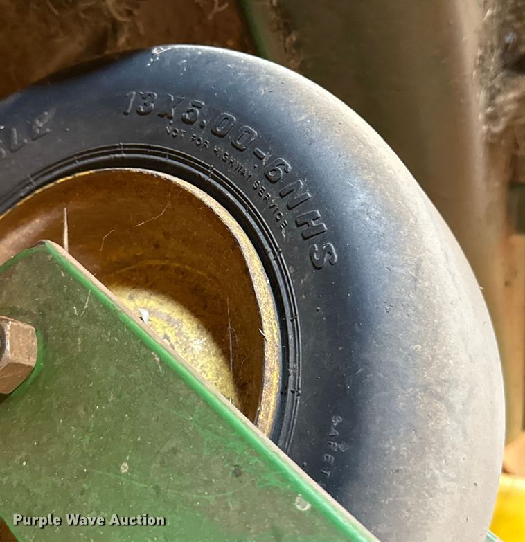 image for item ES5584 John Deere 727A ZTR lawn mower