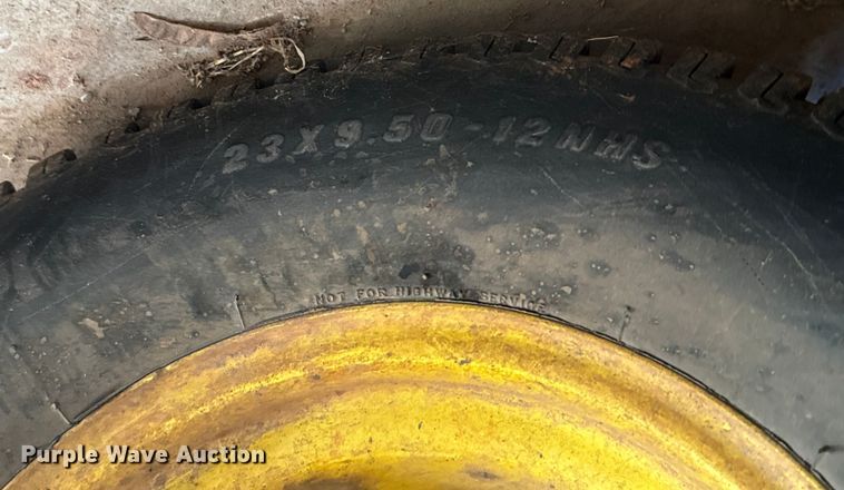 image for item ES5584 John Deere 727A ZTR lawn mower