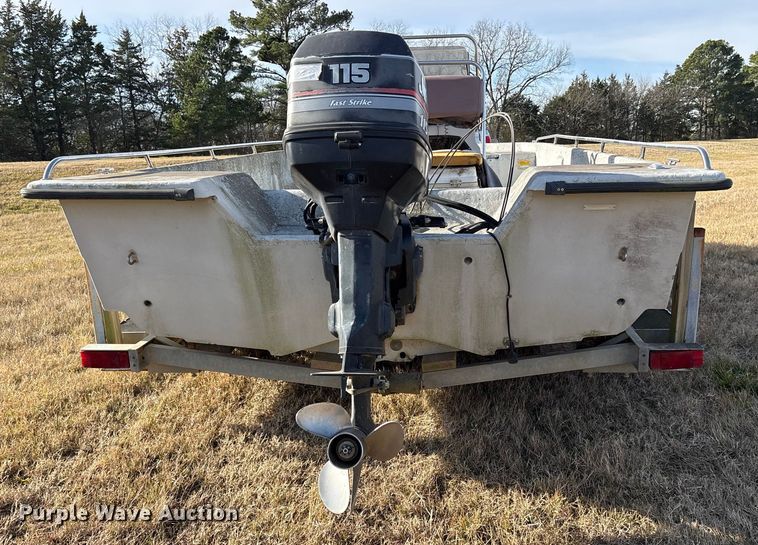 image for item ET7469 1994 Predator 196 boat