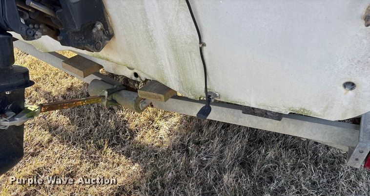 image for item ET7469 1994 Predator 196 boat