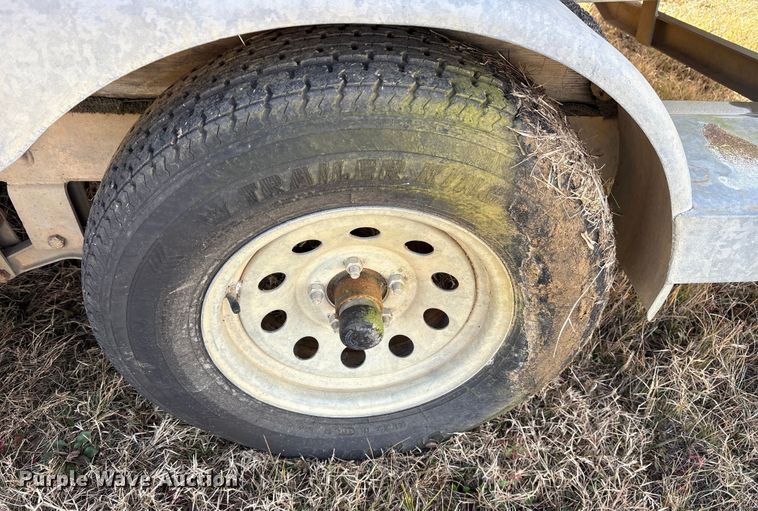 image for item ET7469 1994 Predator 196 boat