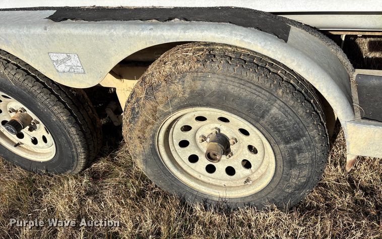 image for item ET7469 1994 Predator 196 boat