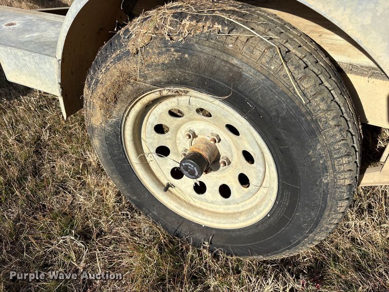 image for item ET7469 1994 Predator 196 boat