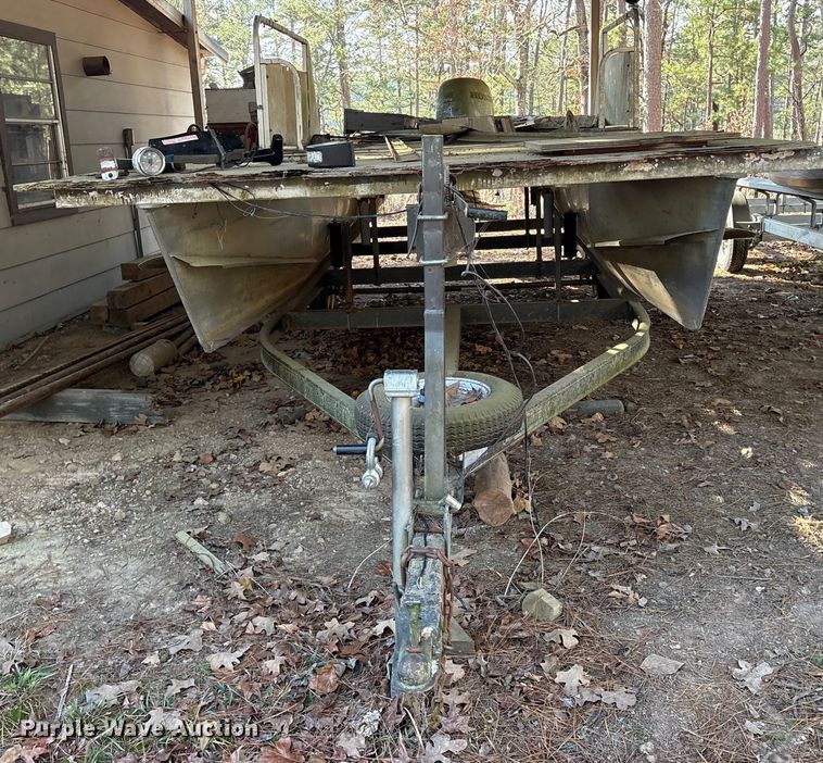 image for item ET7479 1992 Sundancer pontoon boat