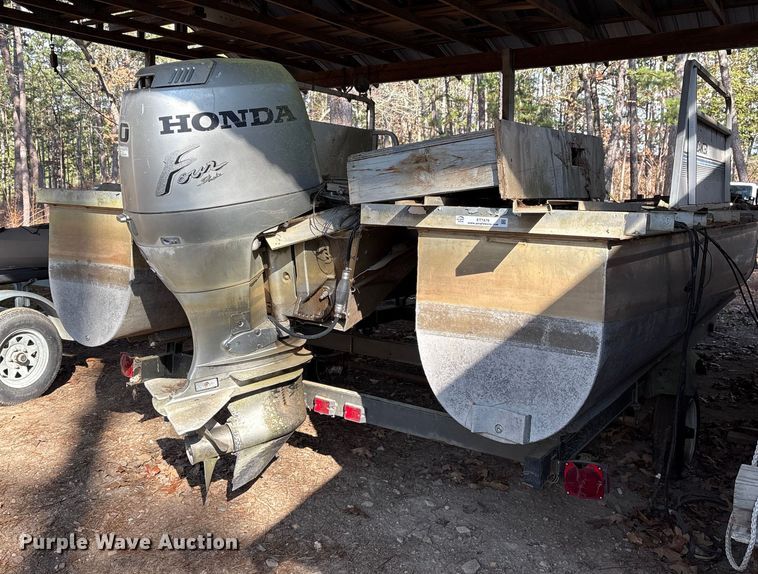 image for item ET7479 1992 Sundancer pontoon boat