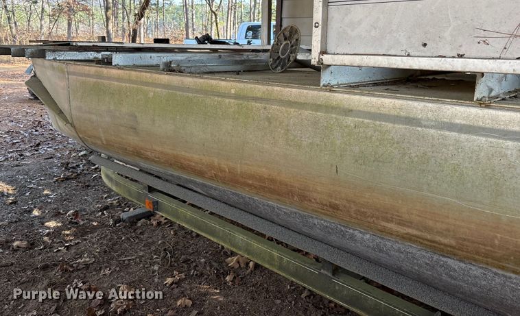 image for item ET7479 1992 Sundancer pontoon boat