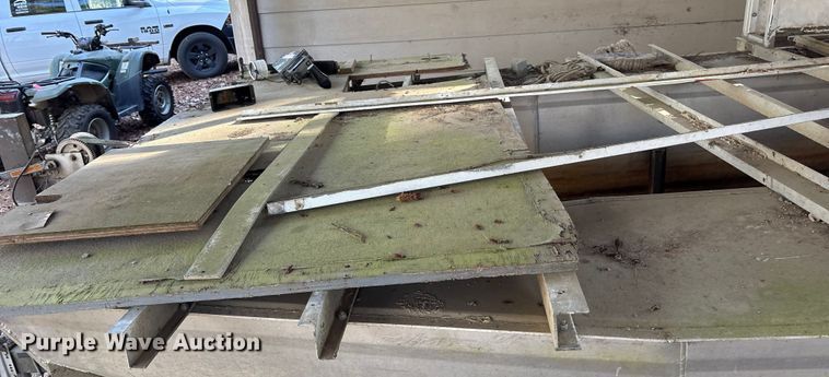 image for item ET7479 1992 Sundancer pontoon boat