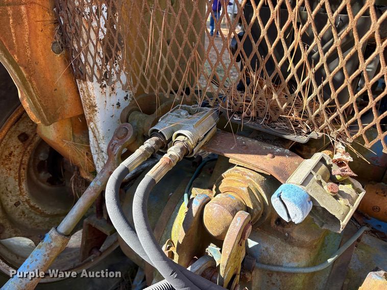 image for item ET7480 Ford 6600 tractor