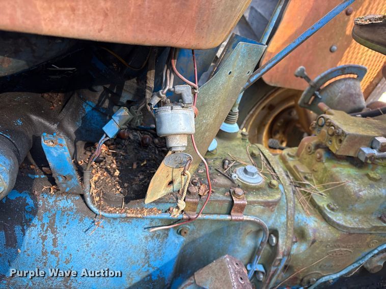 image for item ET7480 Ford 6600 tractor
