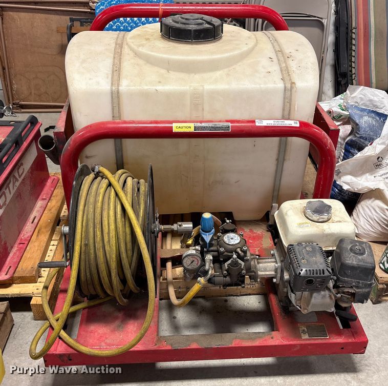 image for item EU0189 Northstar 100 gallon skid sprayer