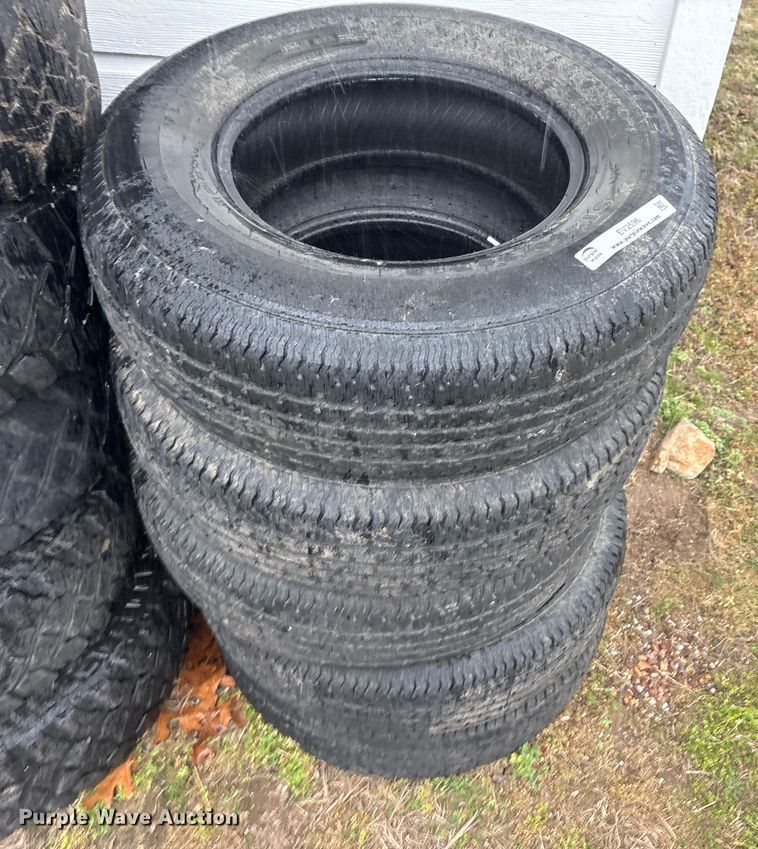 image for item EV2596 (11) tires