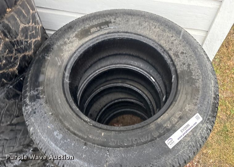 image for item EV2596 (11) tires