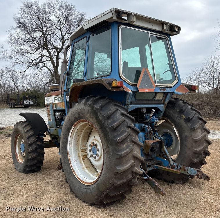 image for item FI1542 Ford 7710 MFWD tractor