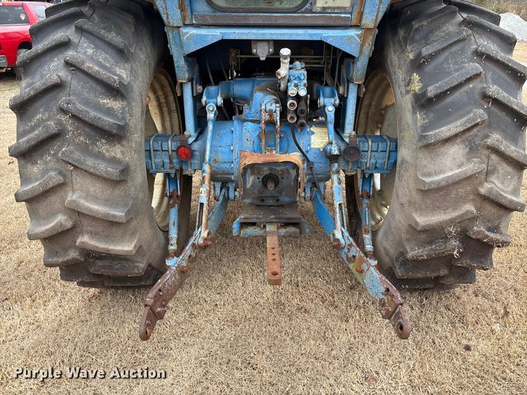 image for item FI1542 Ford 7710 MFWD tractor